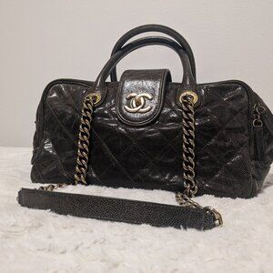 CHANEL - Shiva Bowler Bag Quilted Caviar Leather Green – Chain Detail